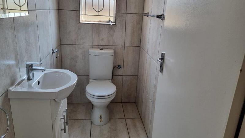 2 Bedroom Property for Sale in Ladybrand Free State